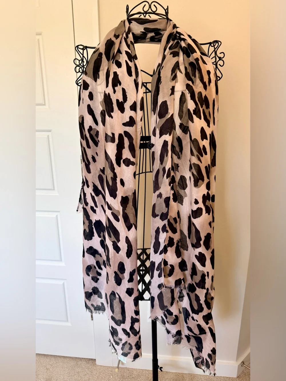 Lulla Collection by BINDYA Abigail Leopard Oblong Scarf NWT - Black / Tan